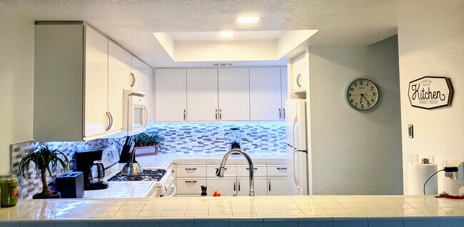 Kitchen - 35200 Cathedral Canyon Dr