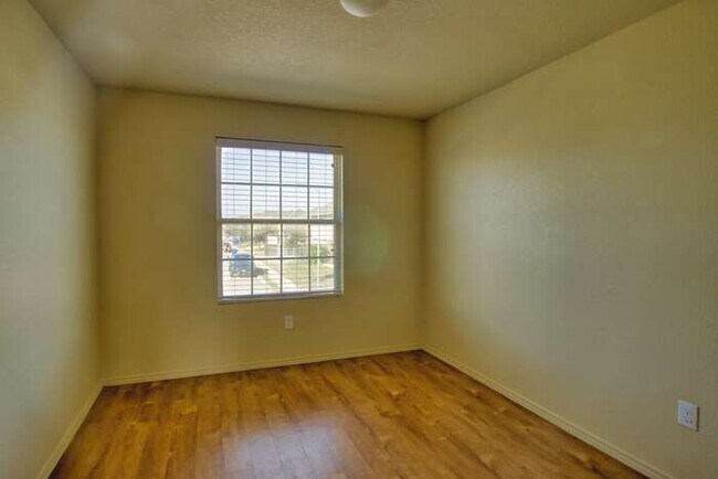 Building Photo - Hunters Pond - 10702 Goose Way, San Antoni...