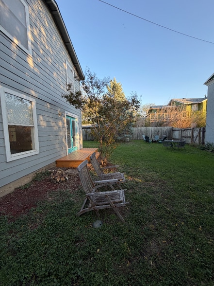 Building Photo - 1410 Ashwood Rd