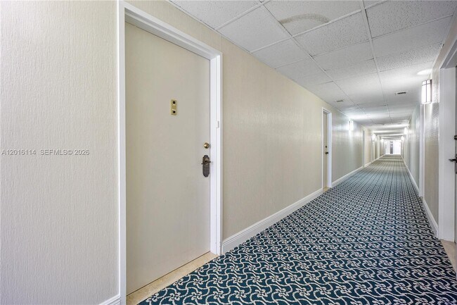 Building Photo - 2851 S Ocean Blvd