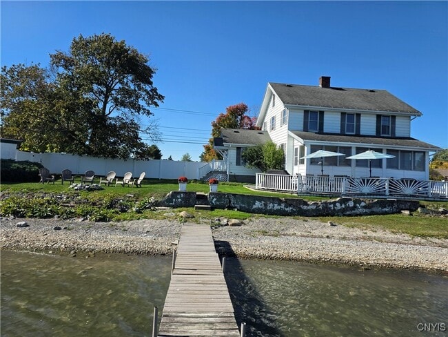 Primary Photo - 5358 W Lake Rd