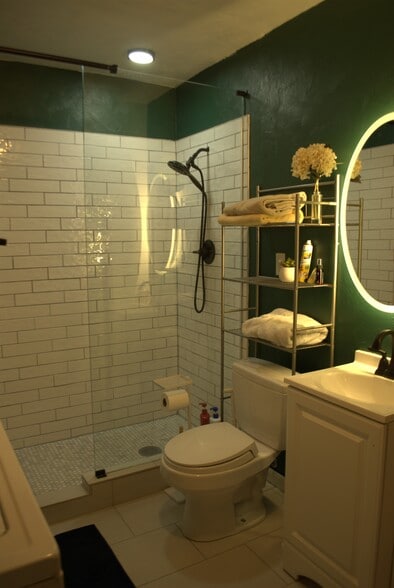 Downstairs updated bath with laundry - 1330 Coulter St