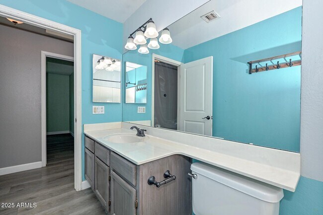 Building Photo - 18203 N 85th Dr