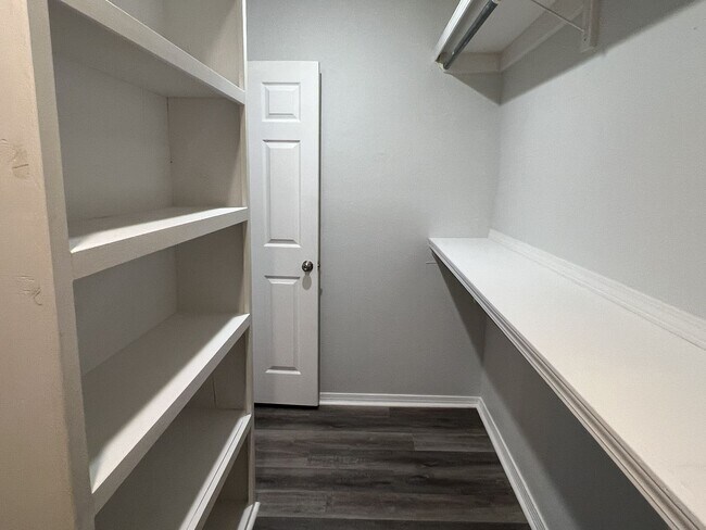 Building Photo - Dramatic Copper Mill Home with Huge Formal Living and Dining Rooms