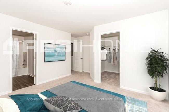 Building Photo - 301 Oakwood Dr NW