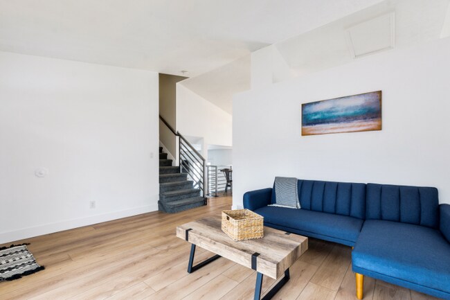 Building Photo - 6167 Eagle Nest Dr