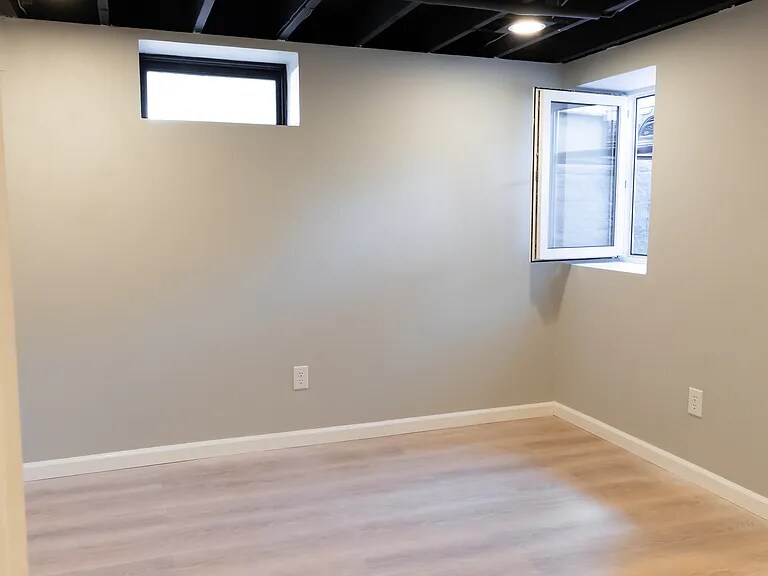 Building Photo - 144 Texas Ave