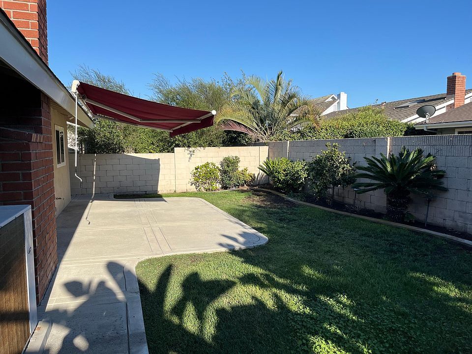 Building Photo - 4600 Guava Avenue