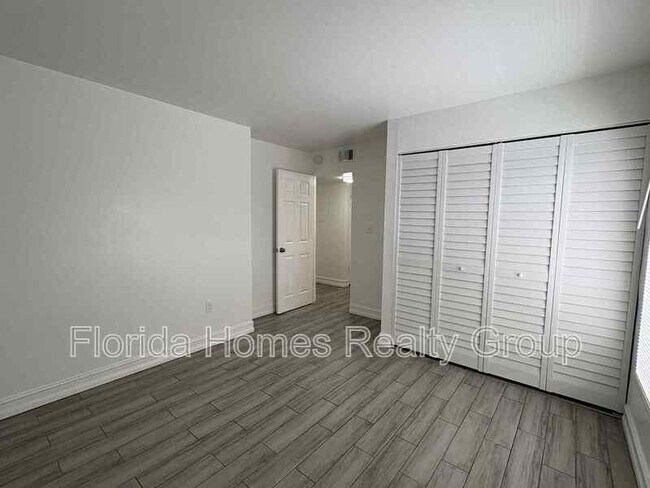Building Photo - 1830 Maravilla Ave