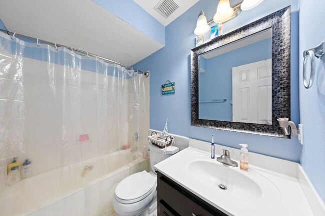 Building Photo - 4 bedroom in Bluewater Bay!