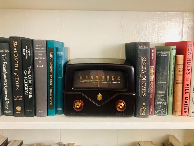 Building Photo - 5006 Hardy St