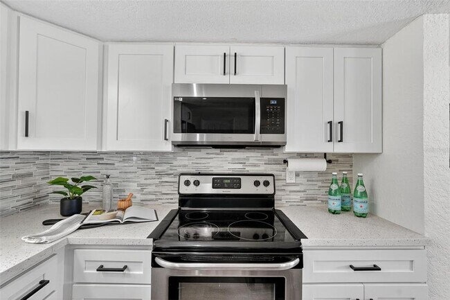 Building Photo - 11119 Temple Ave