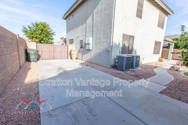 Building Photo - 16627 W McKinley St
