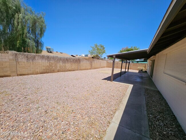 Building Photo - 4824 W Northview Ave