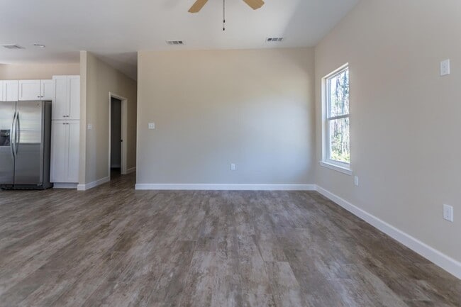 Building Photo - 343 Indian Woman Rd