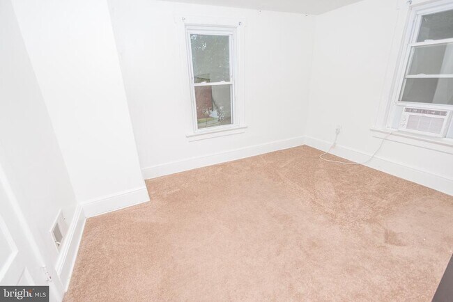 Building Photo - 132 State St