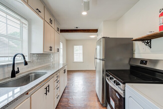 Building Photo - 3505 29th St