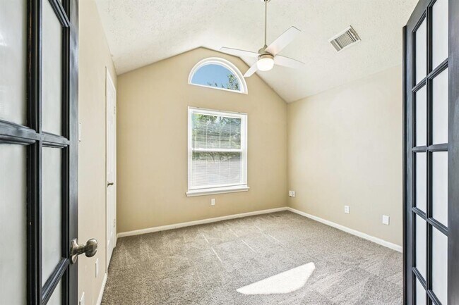 Building Photo - 10410 Springland Ct
