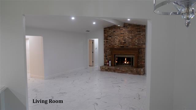Building Photo - 2300 Monticello Cir