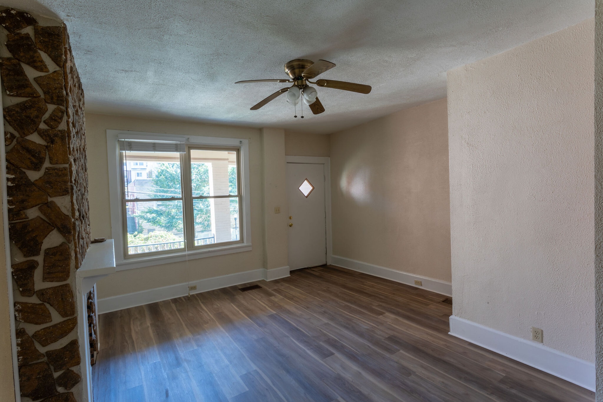 Main Living Room - 2302 Murray Ave