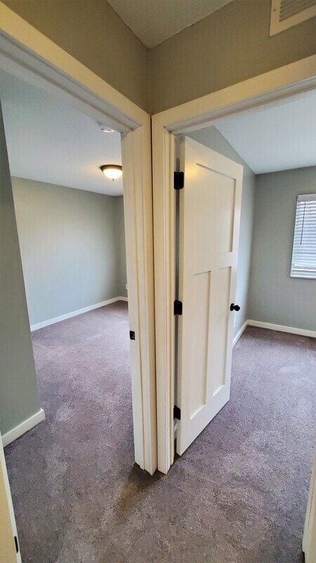 Building Photo - 414 N 18th Ave