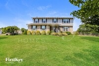 Building Photo - 4792 Sarah Dr