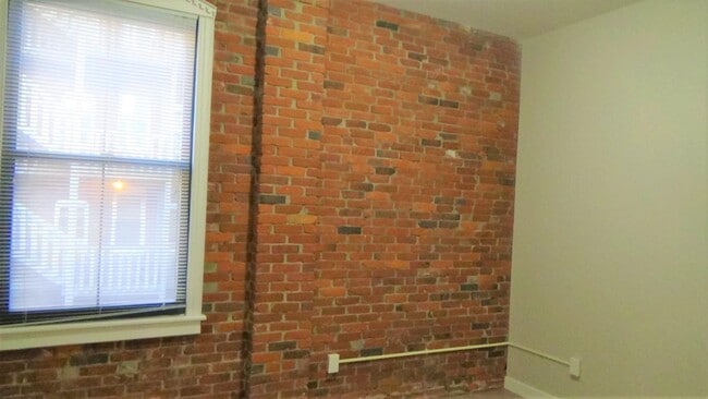 Building Photo - 62 Lowell St