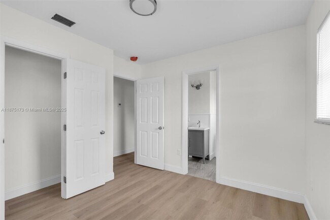 Building Photo - 18350 SW 105th Ave