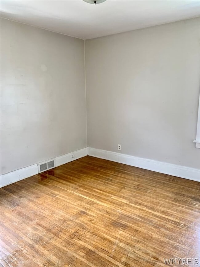 Building Photo - 296 Sterling Ave