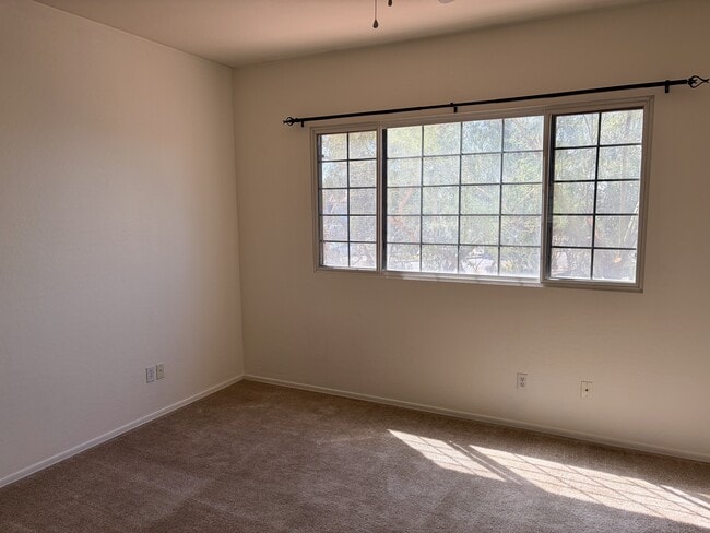 Building Photo - 455 S Mesa Dr