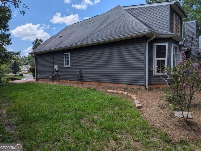 Building Photo - 1785 Brambletts Walk