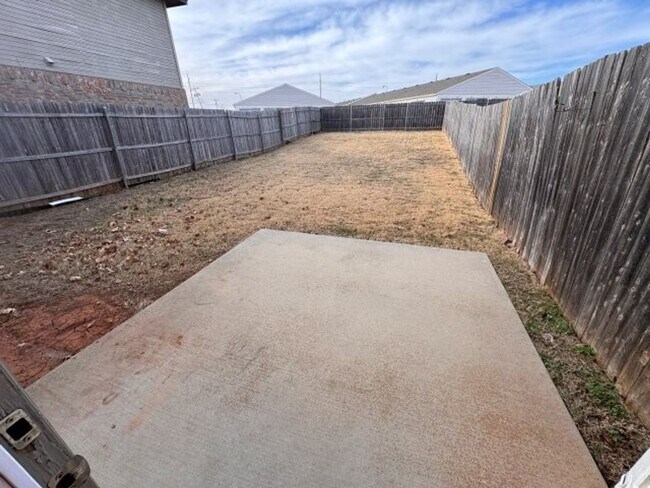 Building Photo - 6929 Mayberry Ln