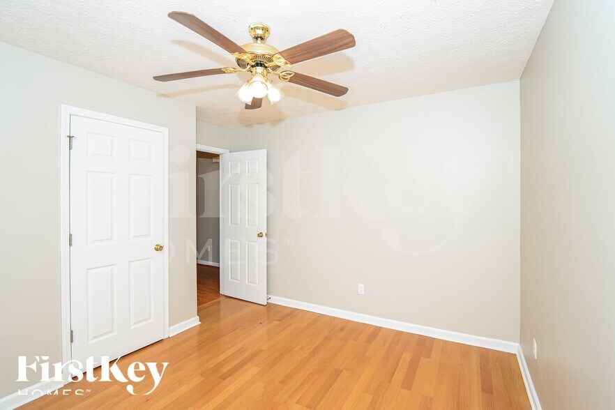 Building Photo - 1651 Sloping Tree Way