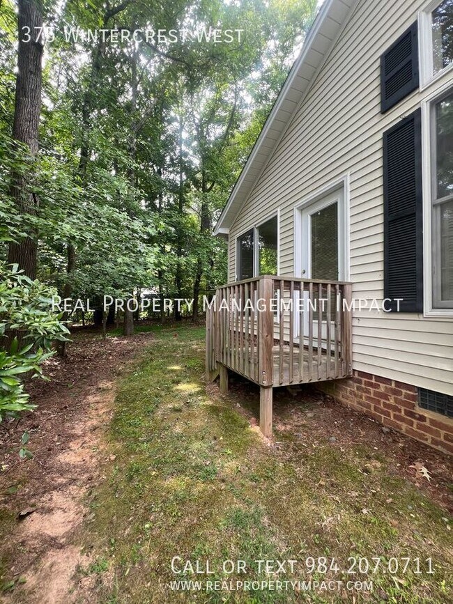 Building Photo - 375 Wintercrest W