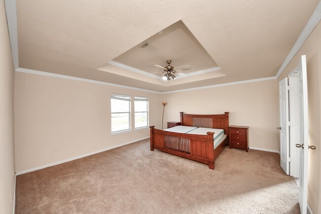 Building Photo - 24114 Courtland Oaks St