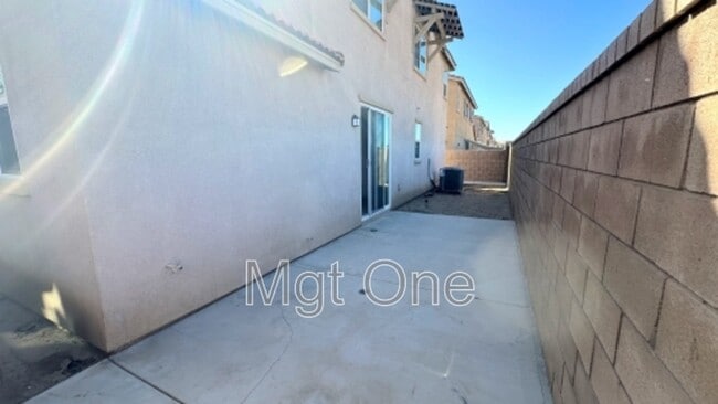 Building Photo - 124 Citron Ct