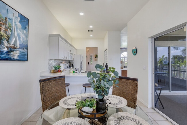 Building Photo - 533 SE 21st Ave