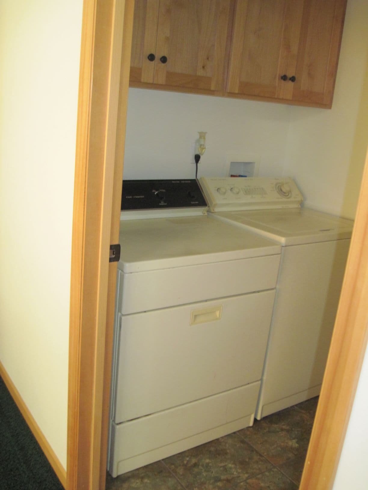 Building Photo - 1381 Mingo Mountain Rd