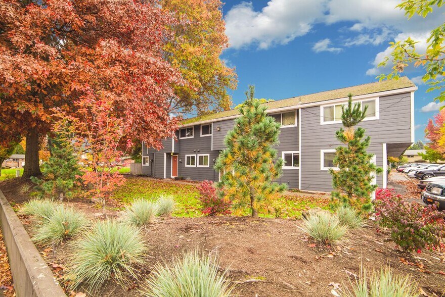 Primary Photo - Mapleview Apartments