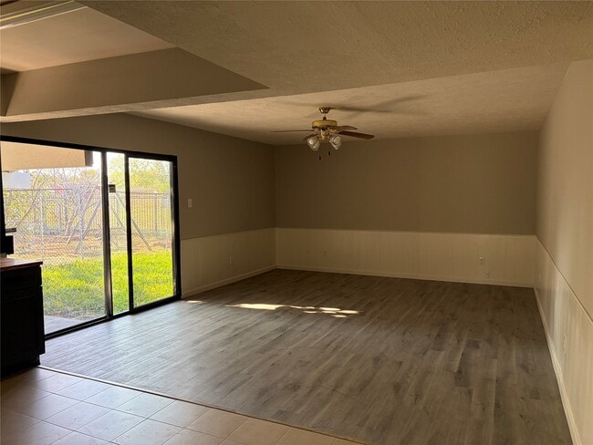 Building Photo - 15730 Corsair Rd