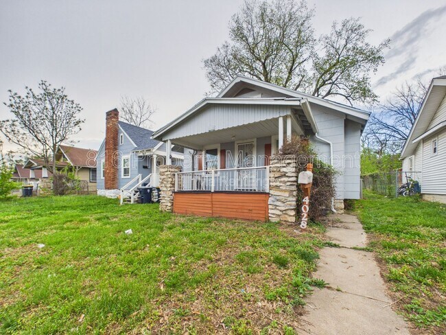 Building Photo - 4028 E 68th Terrace