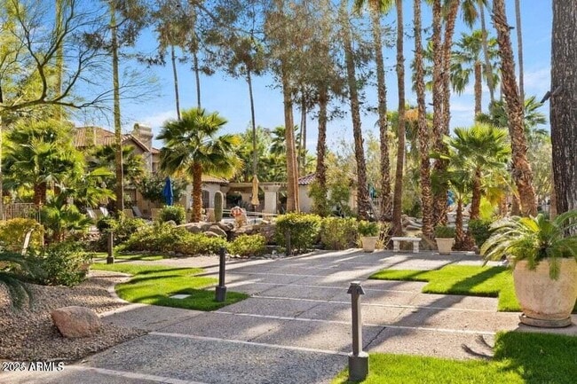 Building Photo - 10017 E Mountain View Rd