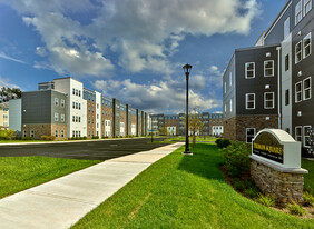 Building Photo - Truman Square