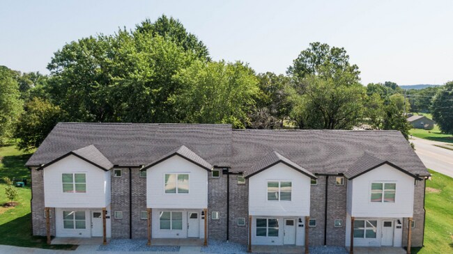 Primary Photo - 5696 W Wedington Dr