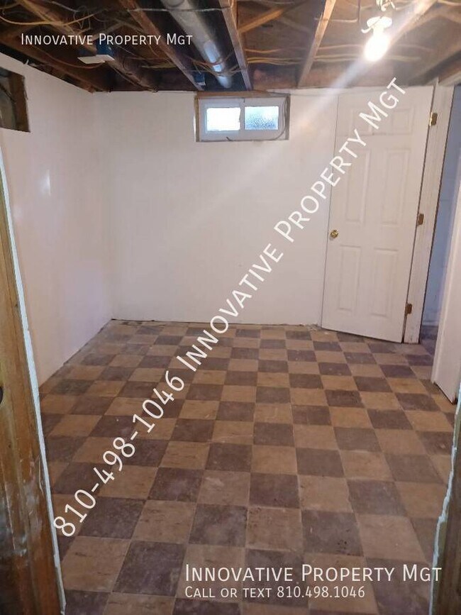 Building Photo - 1309 Clancy Ave