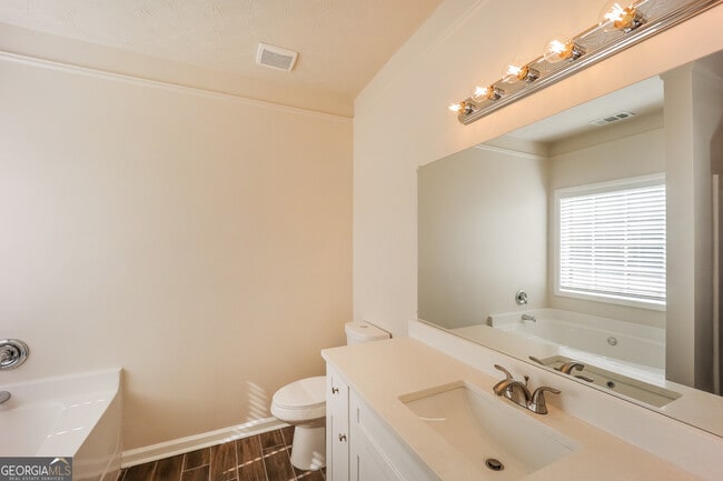 Building Photo - 50 Autumn Ct