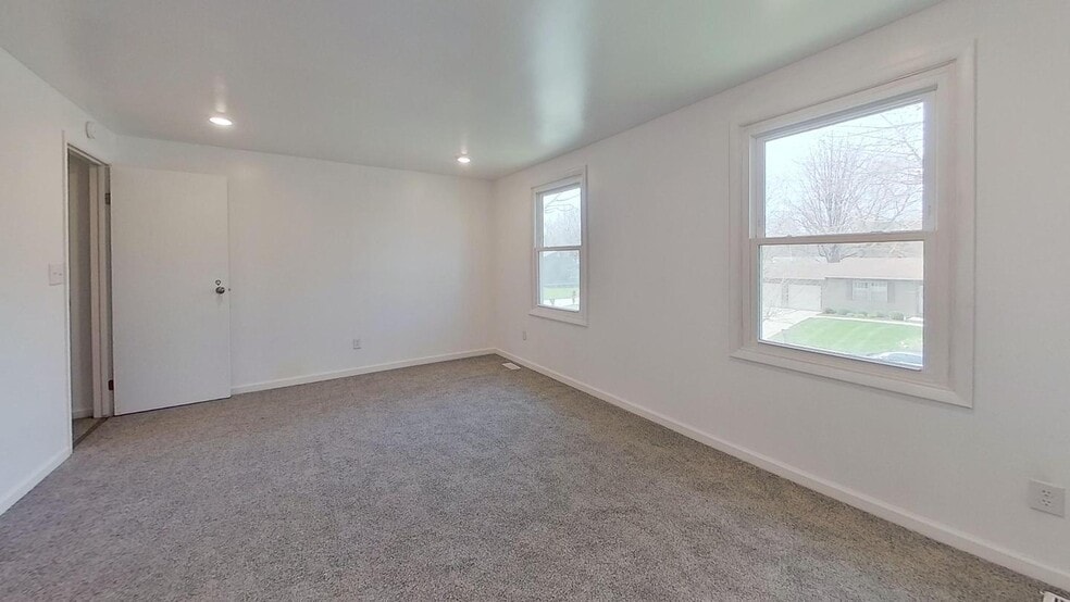 Building Photo - 8149 Trevellian Way