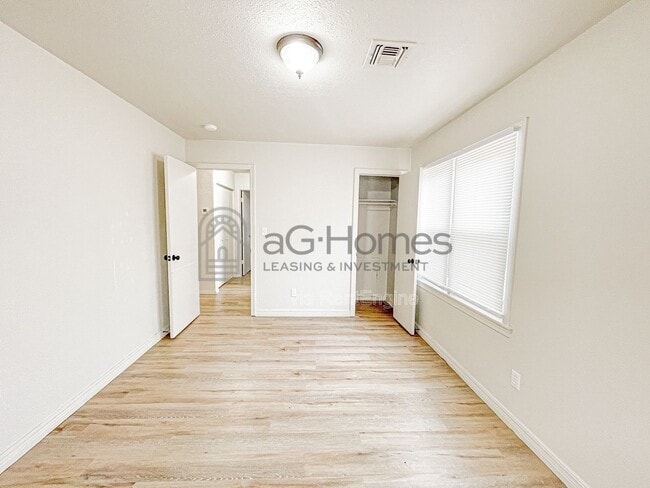 Building Photo - 1417 NW 95th St