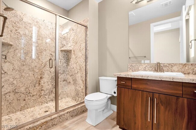 Building Photo - 32 Hunting Horn Dr