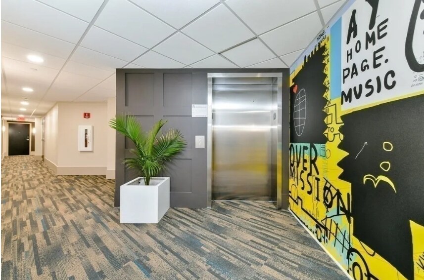 Building Photo - 400 Dorchester St